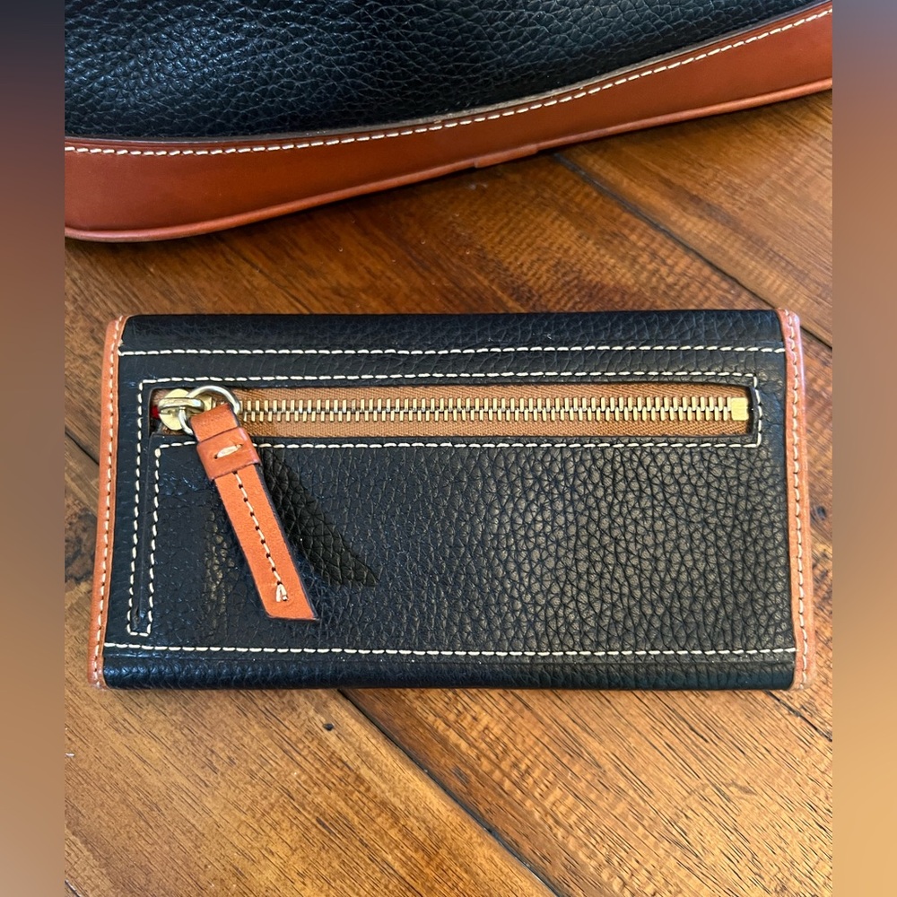 Dooney & Bourke | Satchel & Wallet Pair - Picture 4 of 11